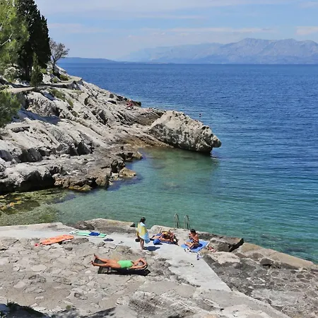 Apartament With Parking Space Trpanj, Peljesac - 24922 Trpanj