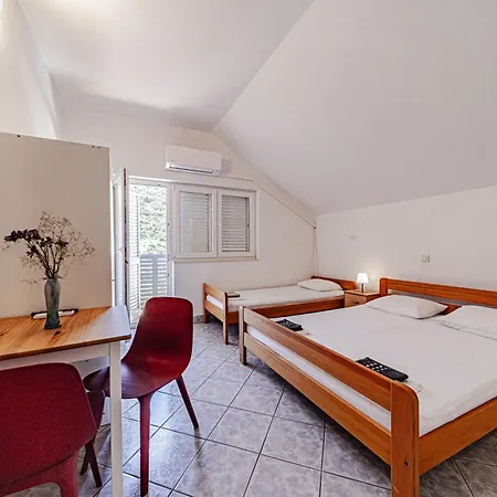 Apartament With Parking Space Trpanj, Peljesac - 24922 *