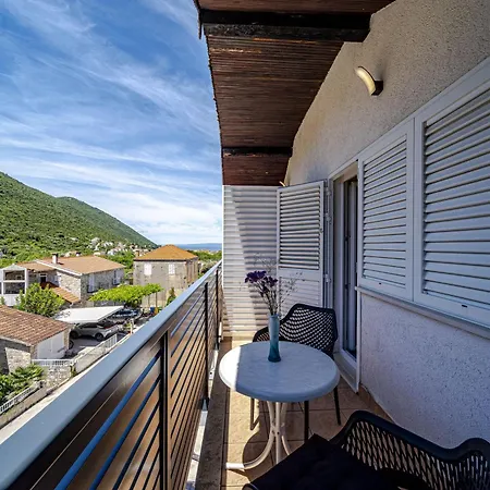 Apartament With Parking Space Trpanj, Peljesac - 24922 *