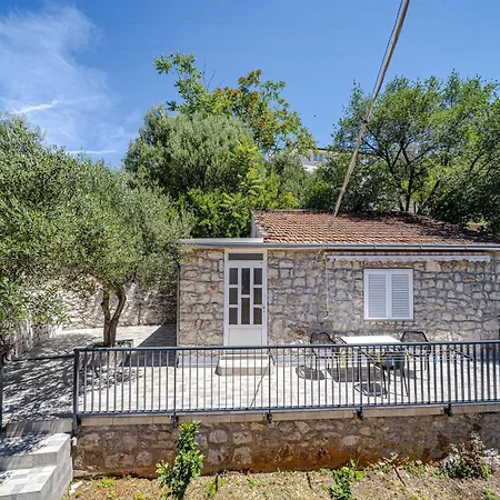 Apartament With Parking Space Trpanj, Peljesac - 24922 Trpanj