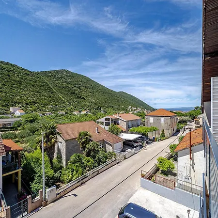 With Parking Space Trpanj, Peljesac - 24922 Apartament