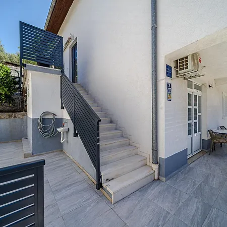 With Parking Space Trpanj, Peljesac - 24922 Apartament
