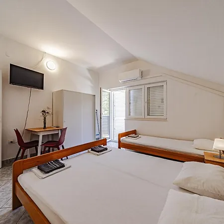 With Parking Space Trpanj, Peljesac - 24922 Apartament