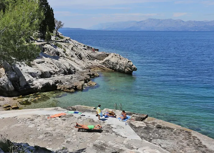 Lägenhet With Parking Space Trpanj, Peljesac - 24922 Trpanj